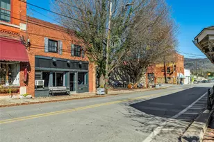 204 Sutton Ave, Black Mountain, NC 28711 - Photo 10