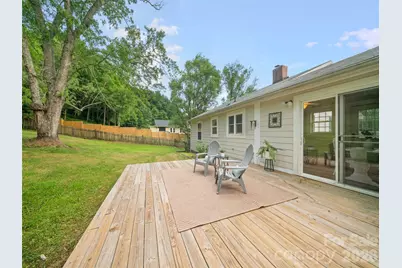 25 Nesbitt Street, Waynesville, NC 28786 - Photo 18