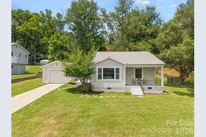 25 Nesbitt Street, Waynesville, NC 28786 - Photo 4
