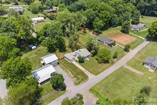 25 Nesbitt St, Waynesville, NC 28786 - Photo 30