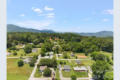 25 Nesbitt Street, Waynesville, NC 28786 - Photo 34