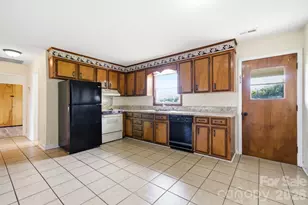 7537 Old Plank Rd, Stanley, NC 28164 - Photo 20