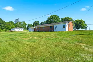 7537 Old Plank Rd, Stanley, NC 28164 - Photo 36