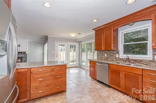 2213 Century Oaks Ln, Charlotte, NC 28262 - Photo 10