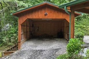 1026 High Top Mountain Rd, Whittier, NC 28789 - Photo 4