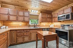 1026 High Top Mountain Rd, Whittier, NC 28789 - Photo 12