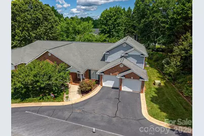112 Mooreland Drive NE, Conover, NC 28613 - Photo 2