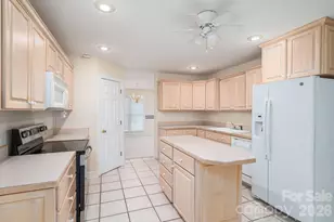 112 Mooreland Dr NE, Conover, NC 28613 - Photo 22