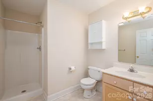 112 Mooreland Dr NE, Conover, NC 28613 - Photo 36