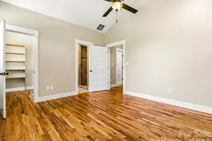 25 Shady Park Ln, Asheville, NC 28804 - Photo 24