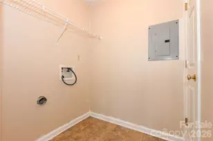5008 Lawndale Dr, Greensboro, NC 27455 - Photo 24