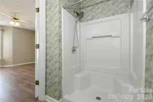 5008 Lawndale Dr, Greensboro, NC 27455 - Photo 22