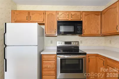 5008 Lawndale Drive, Greensboro, NC 27455 - Photo 12
