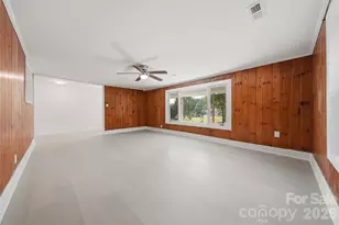 218 33rd St SW, Hickory, NC 28602 - Photo 20