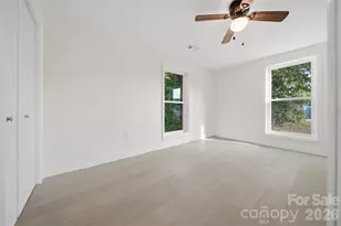 218 33rd St SW, Hickory, NC 28602 - Photo 12