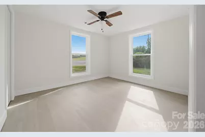 218 33rd Street SW, Hickory, NC 28602 - Photo 14