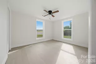 218 33rd St SW, Hickory, NC 28602 - Photo 14