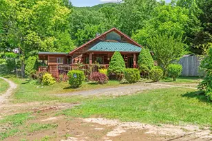 30 Clover Ln, Burnsville, NC 28714 - Photo 1