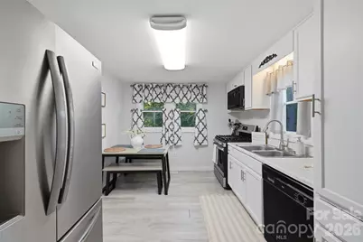32 W Highland Avenue, Granite Falls, NC 28630 - Photo 10