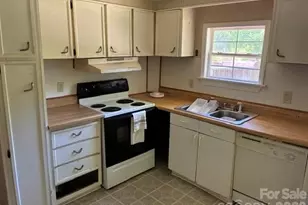 419 Blue Ridge Rd, Black Mountain, NC 28711 - Photo 6