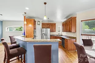 10130 Fairlea Dr, Charlotte, NC 28269 - Photo 14
