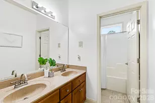 10130 Fairlea Dr, Charlotte, NC 28269 - Photo 34