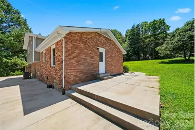 1401 Southwest Boulevard, Newton, NC 28658 - Photo 36