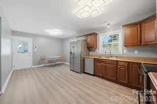 1401 Southwest Blvd, Newton, NC 28658 - Photo 16