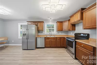 1401 Southwest Boulevard, Newton, NC 28658 - Photo 14