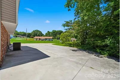 1401 Southwest Boulevard, Newton, NC 28658 - Photo 38