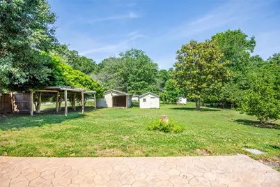 125 Linda Drive, Harmony, NC 28634 - Photo 16
