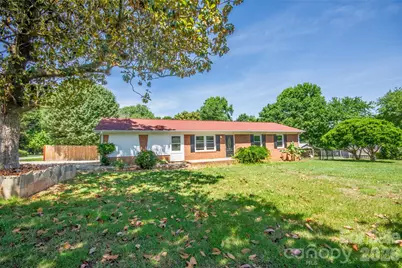 125 Linda Drive, Harmony, NC 28634 - Photo 2