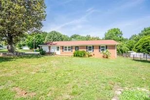125 Linda Dr, Harmony, NC 28634 - Photo 1