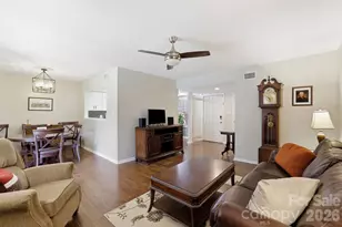 9319 S Vicksburg Park Ct, Charlotte, NC 28210 - Photo 14