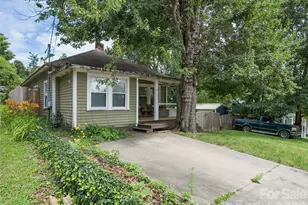 15 Craig Cir, Asheville, NC 28805 - Photo 2