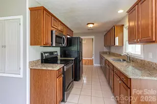 41 Kennedy Rd, Weaverville, NC 28787 - Photo 4