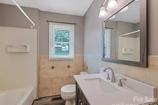 111 Keith St, Clyde, NC 28721 - Photo 20