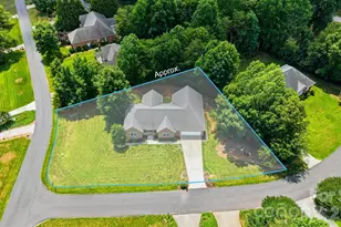 4305 Cottingham Dr, Hickory, NC 28602 - Photo 2
