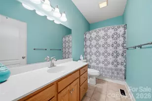 4305 Cottingham Dr, Hickory, NC 28602 - Photo 26