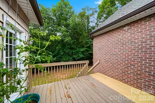 4305 Cottingham Dr, Hickory, NC 28602 - Photo 30