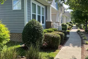 4221 Courtly Ln, Belmont, NC 28012 - Photo 2