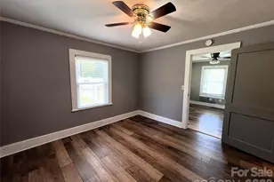 409 S Maple St, Dallas, NC 28034 - Photo 10