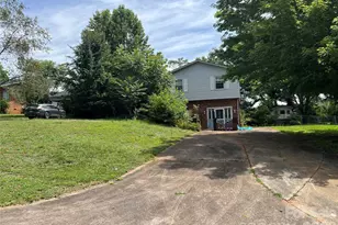 139 Vista Dr, Forest City, NC 28043 - Photo 2