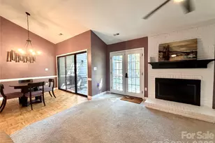 4015 Thistledown Ct, Charlotte, NC 28269 - Photo 16