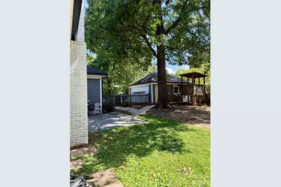 4015 Thistledown Court, Charlotte, NC 28269 - Photo 8