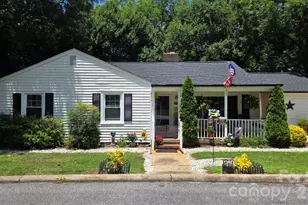 809 Alexander St, Lincolnton, NC 28092 - Photo 2