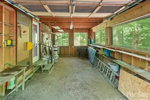 552 N Fork Rd, Burnsville, NC 28714 - Photo 18