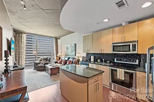 210 N Church St, Charlotte, NC 28202 - Photo 4