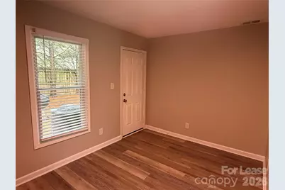 312 W Catawba Avenue, Mount Holly, NC 28120 - Photo 6