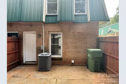 312 W Catawba Avenue, Mount Holly, NC 28120 - Photo 14